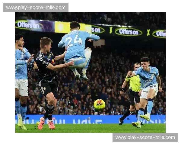 铁血与情怀的终极碰撞：利兹联对阵埃弗顿，英格兰足球最纯粹的灵魂之战